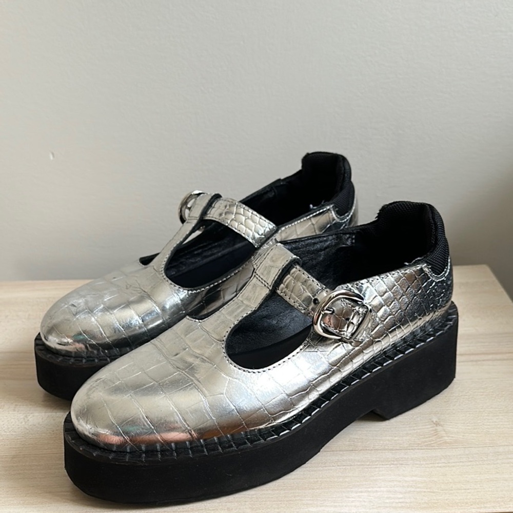 Silver Platform Mary Jane Shoes | Aquatalia